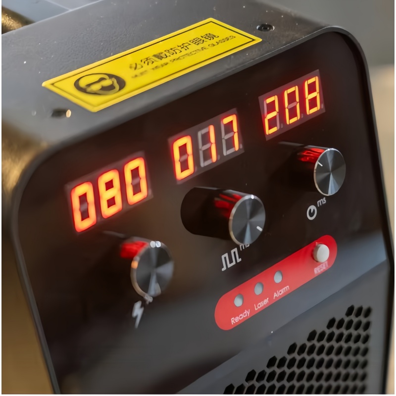 Machine de soudage laser indus - Industrial Laser Welding Machine Price avis et prix